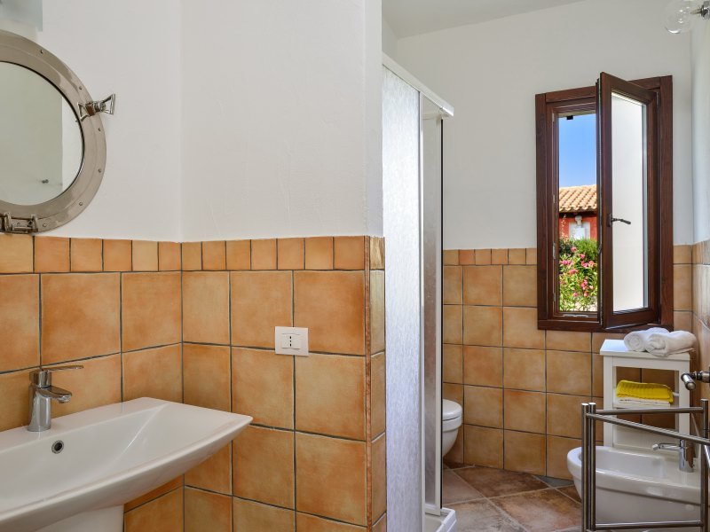 Bad 1 mit Dusche Bad 1 mit Dusche