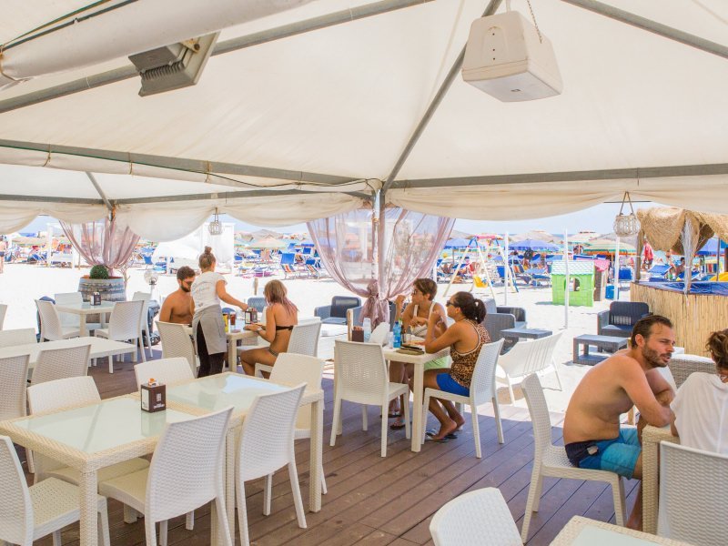 Restaurant am Strand von Costa Rei, 6 km. entfernt Restaurant am Strand von Costa Rei, 6 km. entfernt
