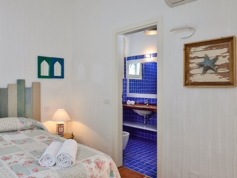 Schlafzimmer 1 mit privatem Bad