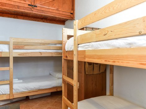 Schlafzimmer 2 mit zwei Stockbetten