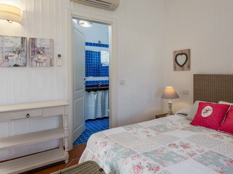 Ensuitebad des 1. Schlafzimmers